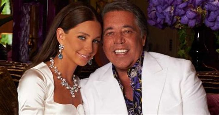 Meet Walid Juffali, Her Boyfriend