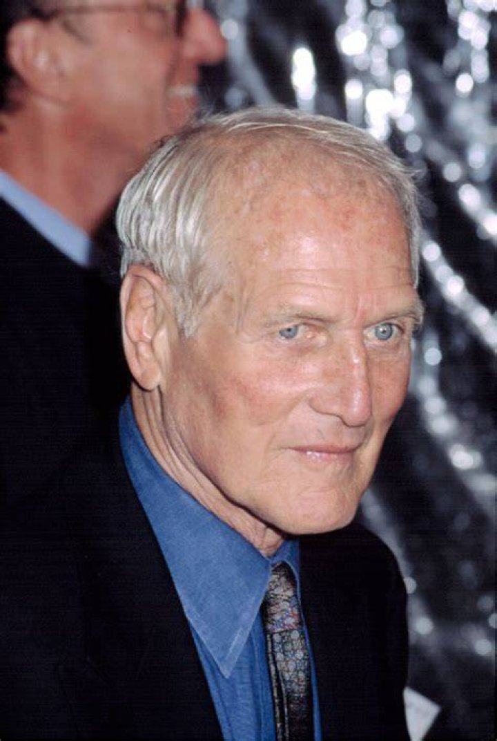 Paul Newman arrives for the "Road To Perdition" film premiere at the Ziegfeld Theater on July 9, 2002 in New York City | Source: Getty Images
